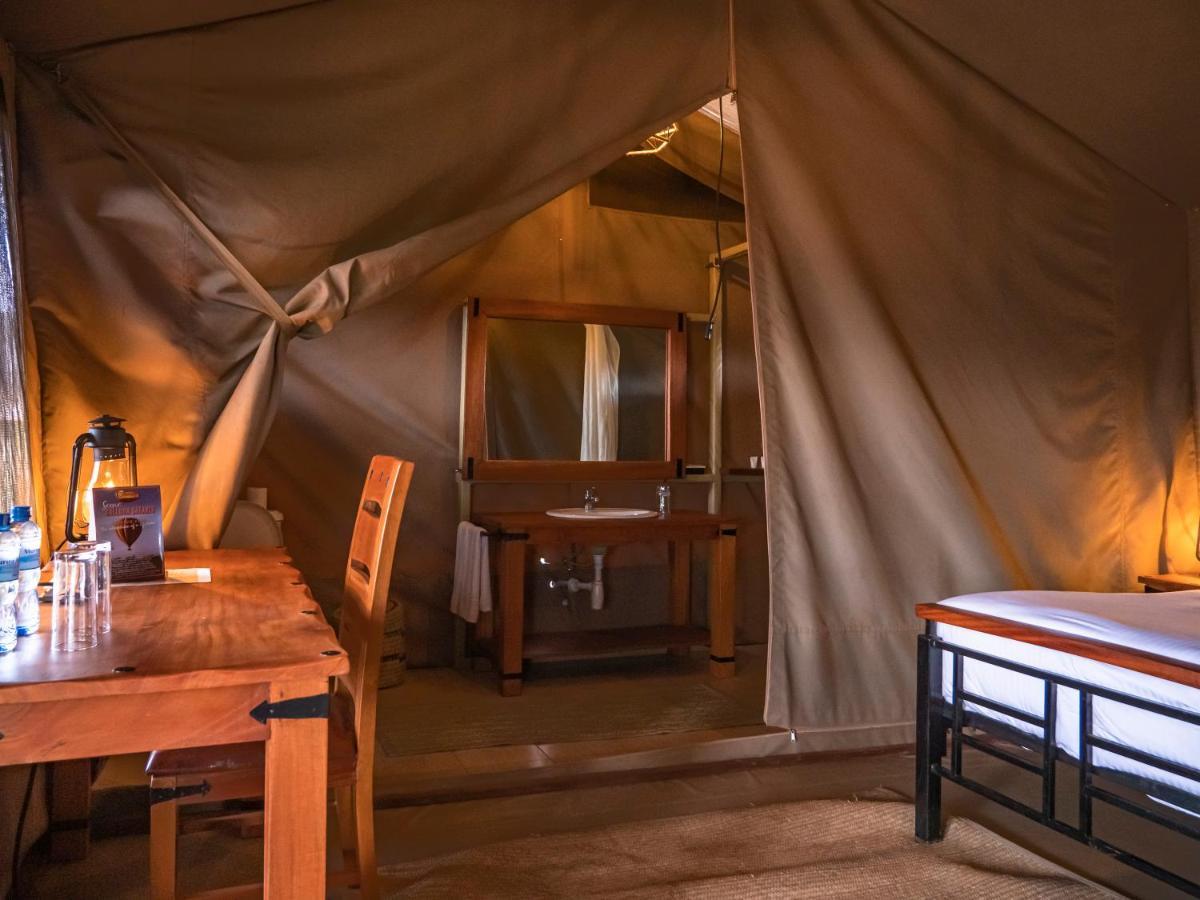 Отель Tulia Amboseli Safari Camp Экстерьер фото