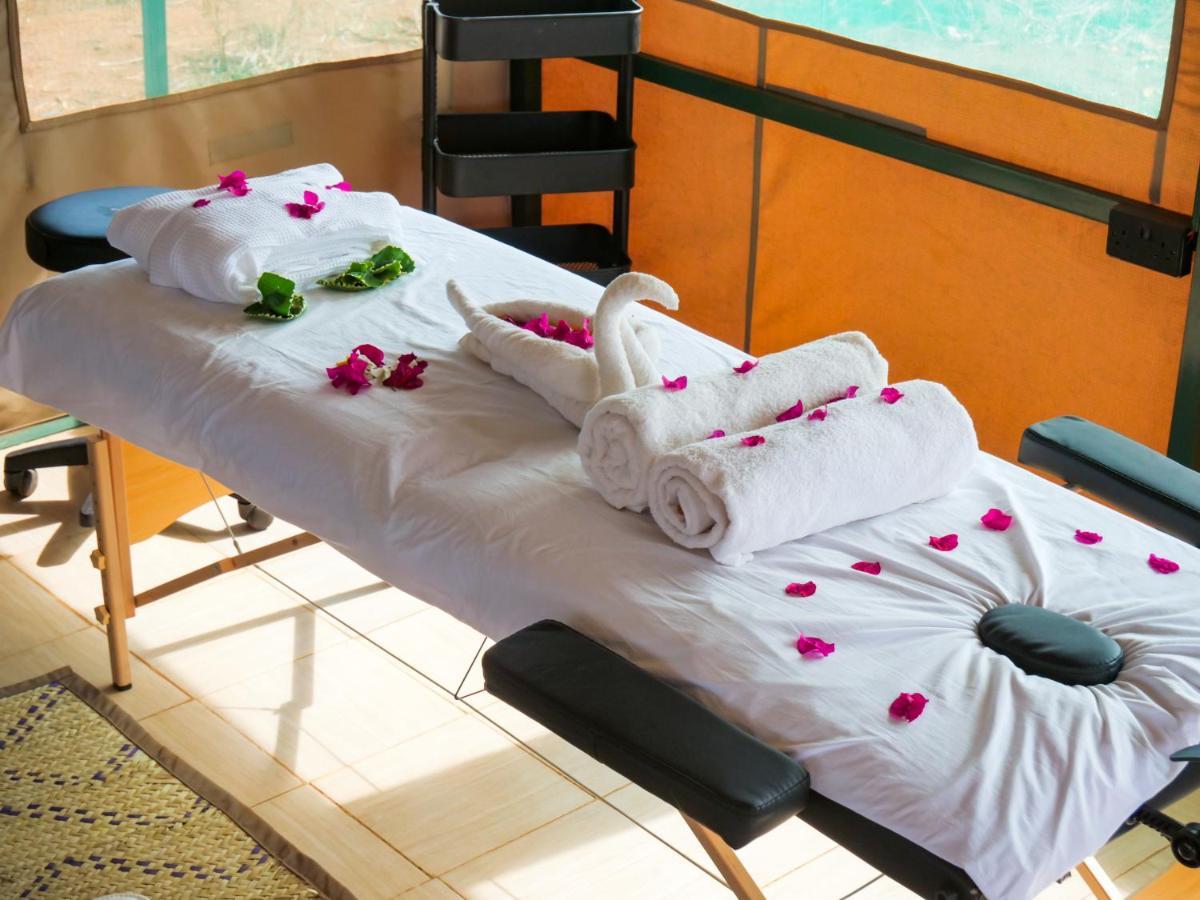 Отель Tulia Amboseli Safari Camp Экстерьер фото