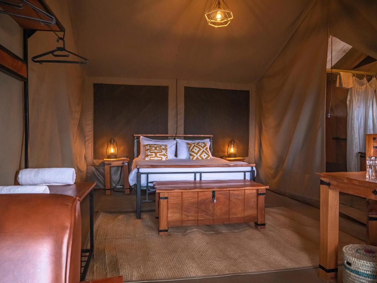 Отель Tulia Amboseli Safari Camp Экстерьер фото