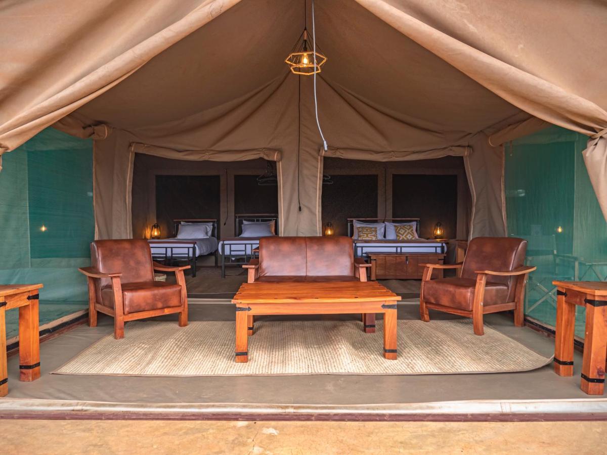 Отель Tulia Amboseli Safari Camp Экстерьер фото