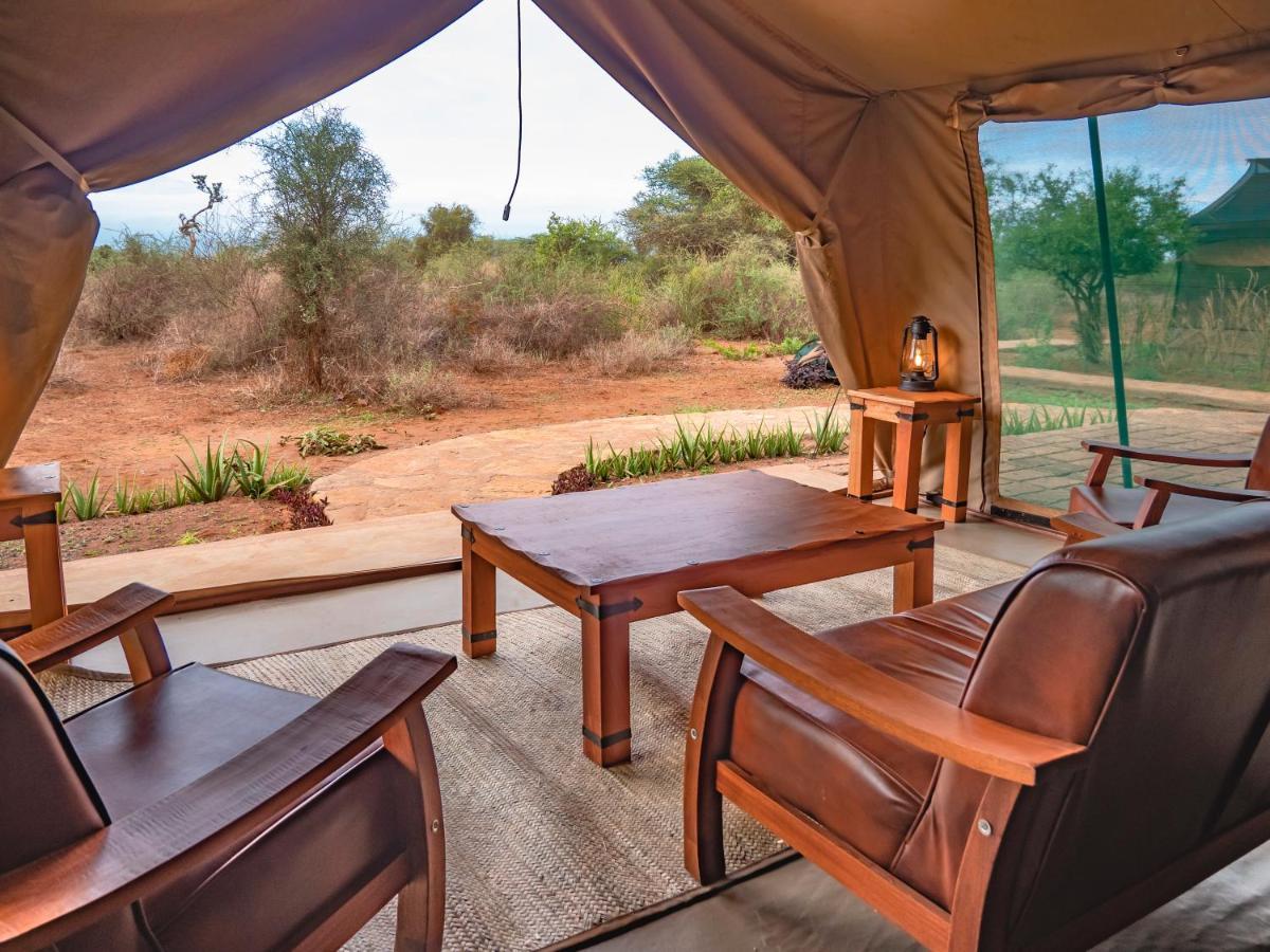 Отель Tulia Amboseli Safari Camp Экстерьер фото