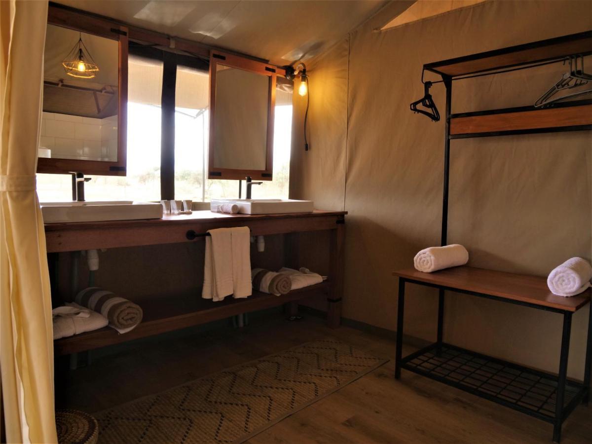 Отель Tulia Amboseli Safari Camp Экстерьер фото
