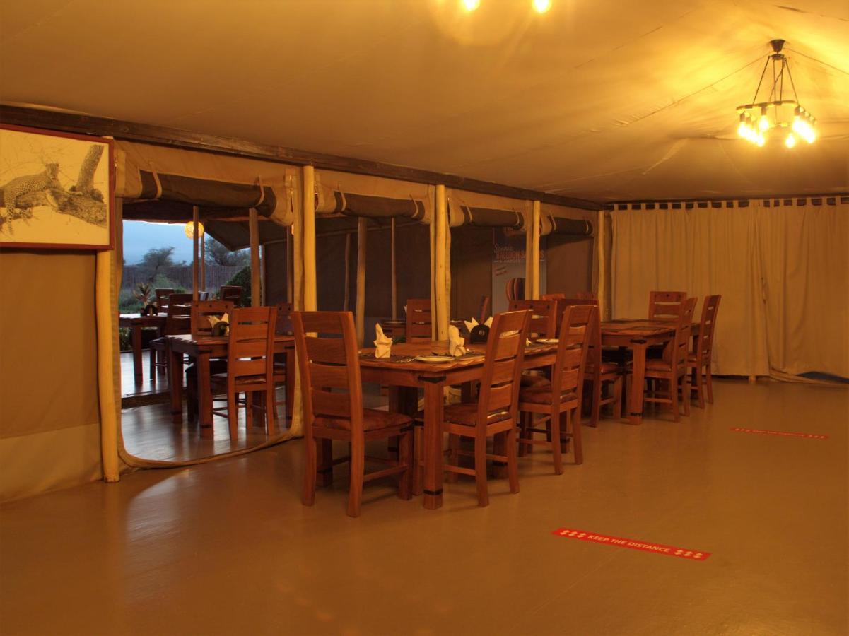 Отель Tulia Amboseli Safari Camp Экстерьер фото
